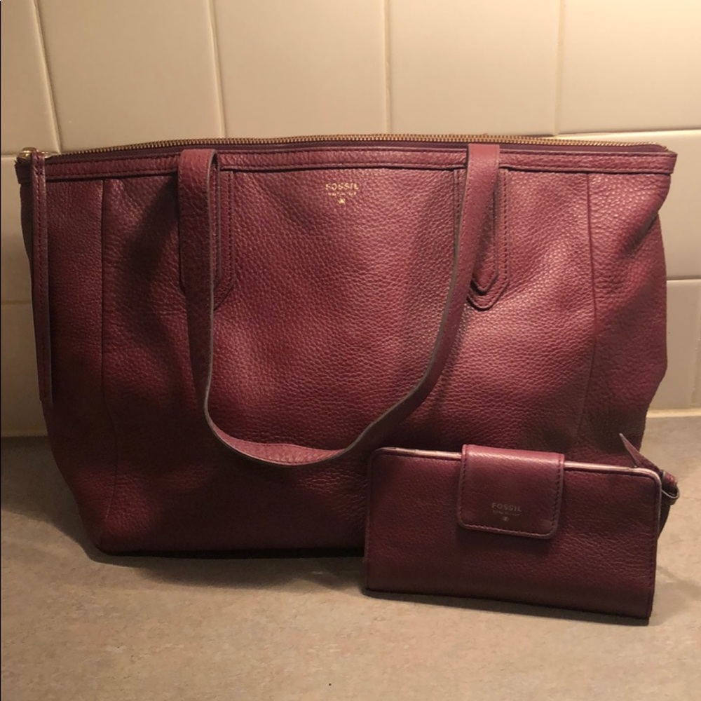 Fossil tote with matching wallet
